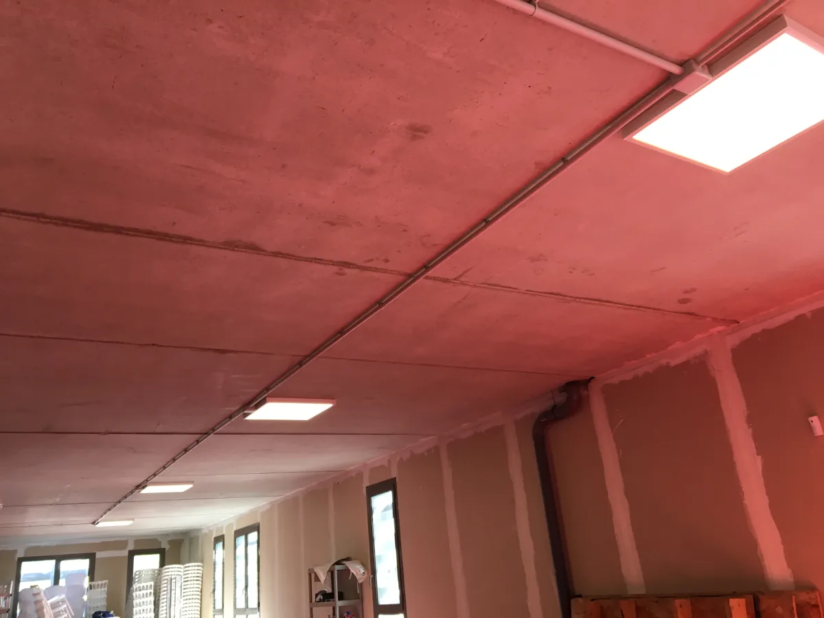 Ruban LED cuisine Le Blanc-Mesnil Ruban LED installé sous un meuble de cuisine au Blanc-Mesnil